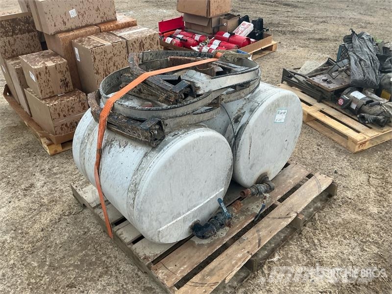 Quantity of Steel Hydraulic/Fuel Tanks Transportes - Outros