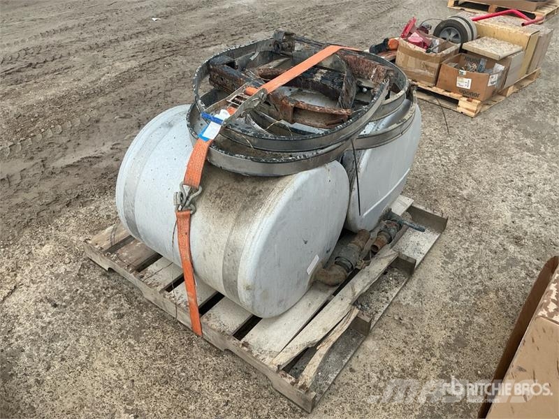Quantity of Steel Hydraulic/Fuel Tanks Transportes - Outros