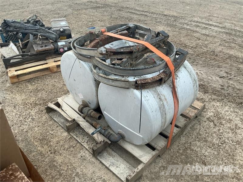 Quantity of Steel Hydraulic/Fuel Tanks Transportes - Outros