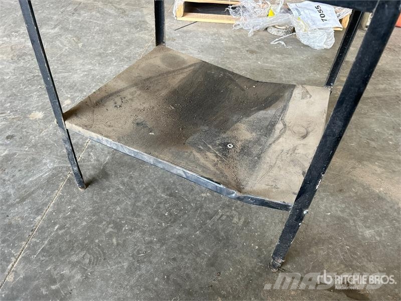 Quantity of Tables Andere Zubehörteile