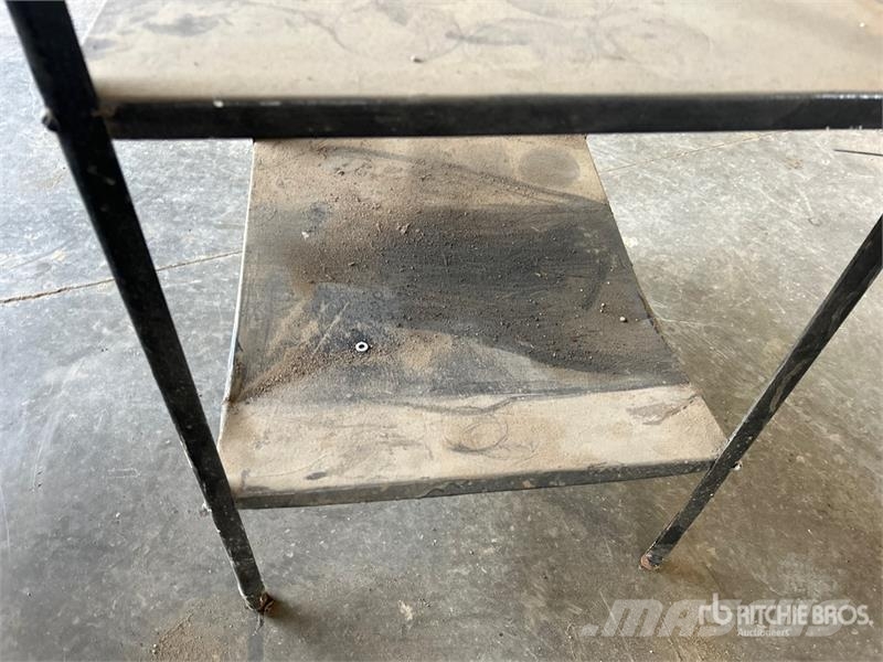 Quantity of Tables Andere Zubehörteile