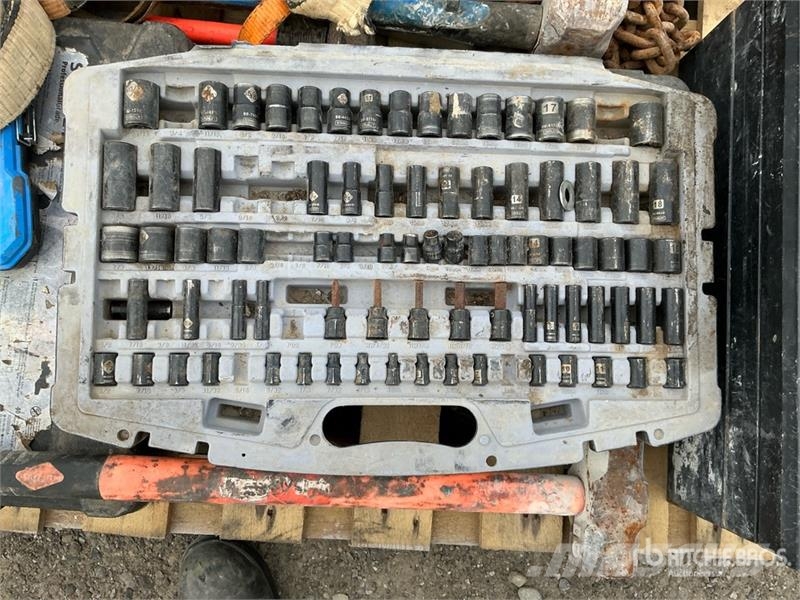  Quantity of Tools and Miscellaneous Parts Other components