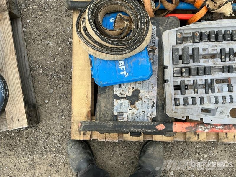  Quantity of Tools and Miscellaneous Parts Other components