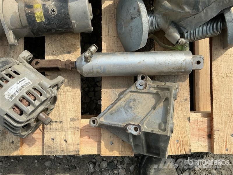 Quantity of Torque Rods and Truck Parts Transportes - Outros