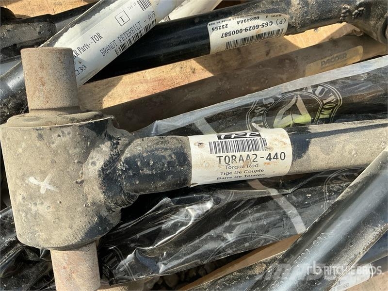 Quantity of Torque Rods and Truck Parts Transportes - Outros