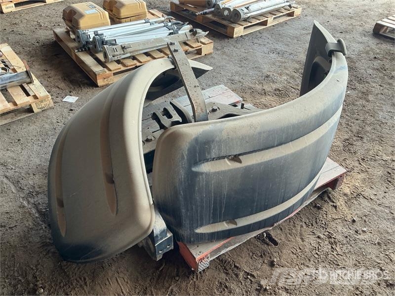 Quantity of Truck Body Panels Transport - Inne