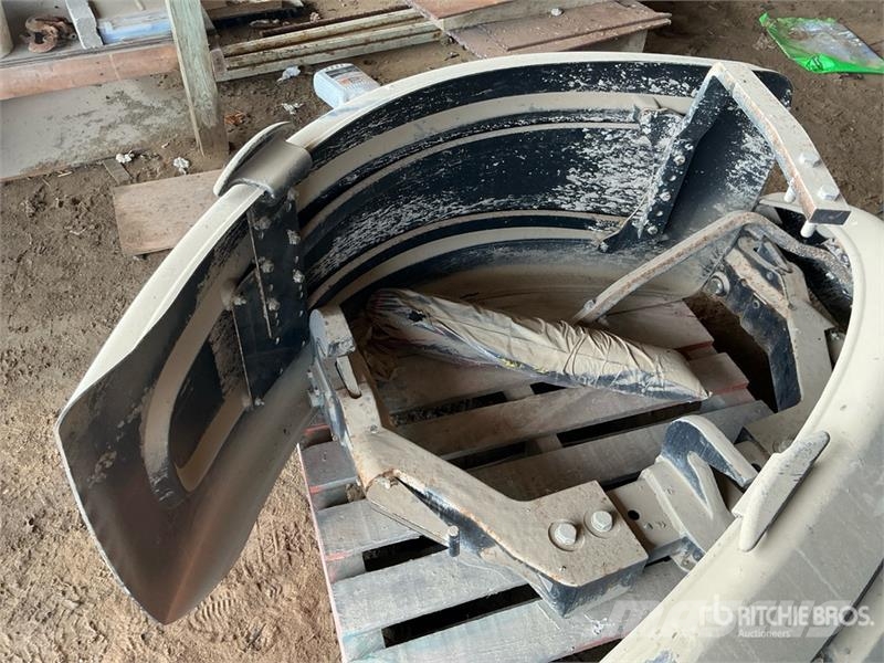Quantity of Truck Body Panels Transport - Inne