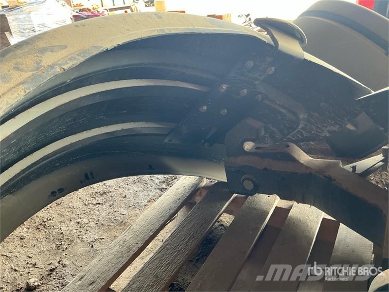 Quantity of Truck Body Panels Transport - Inne
