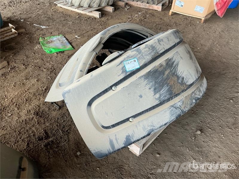 Quantity of Truck Body Panels Transport - Inne
