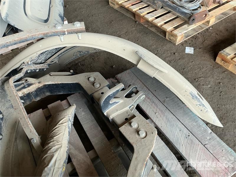 Quantity of Truck Body Panels Transport - Inne