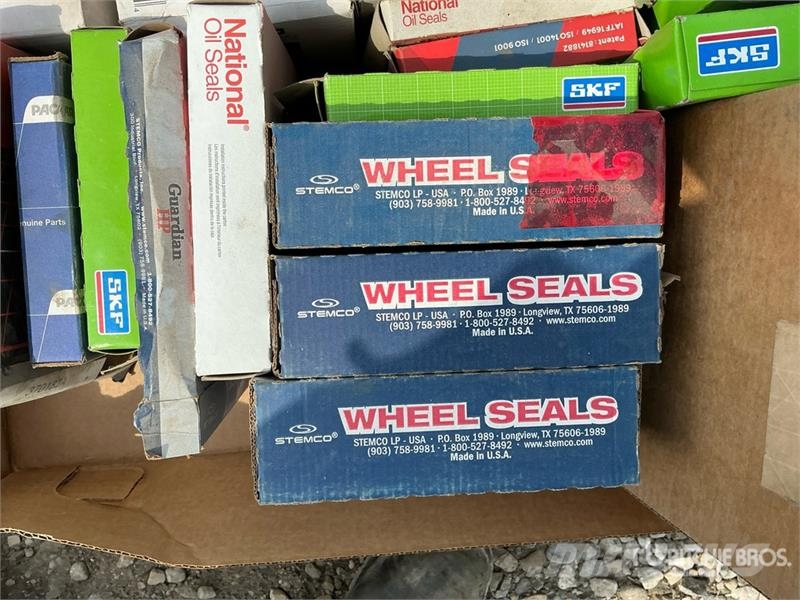  Quantity of Truck/Trailer Parts Drugi deli