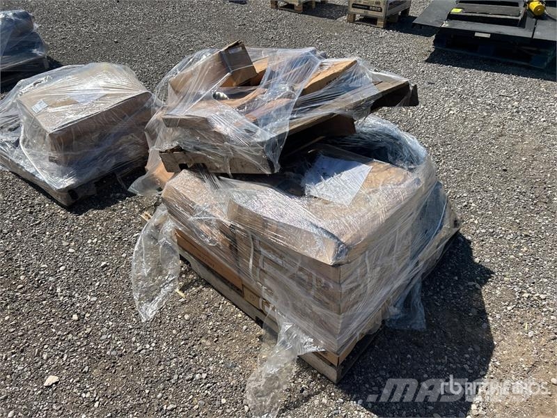 Quantity of Various Sized Chains Drugi deli