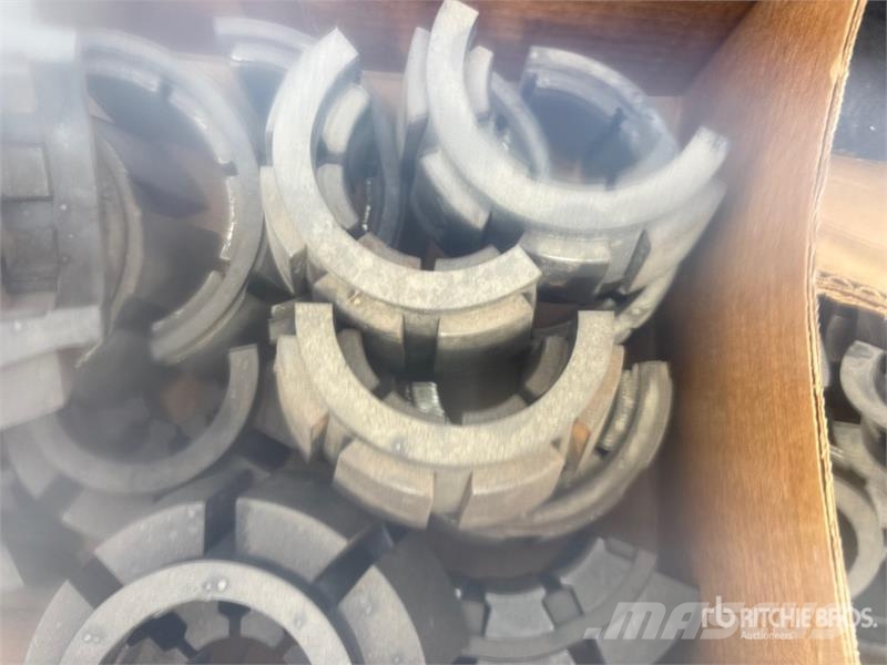 Quantity of Weatherhead Crimping Machine and Acces Drugi deli
