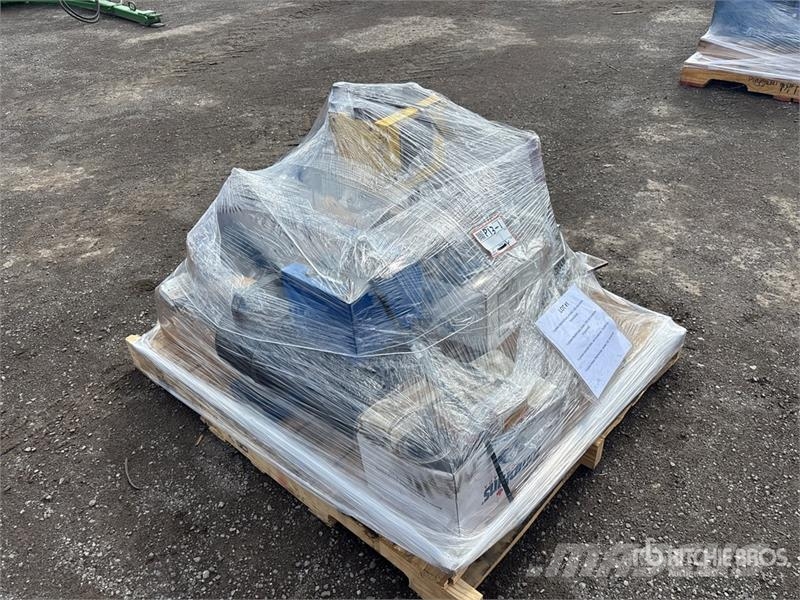 Quantity of Weatherhead Crimping Machine and Acces Drugi deli