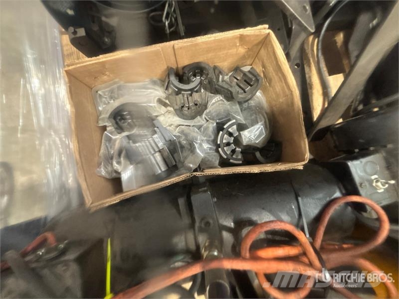  Quantity of Weatherhead Crimping Machines, Hose Sa Drugi deli