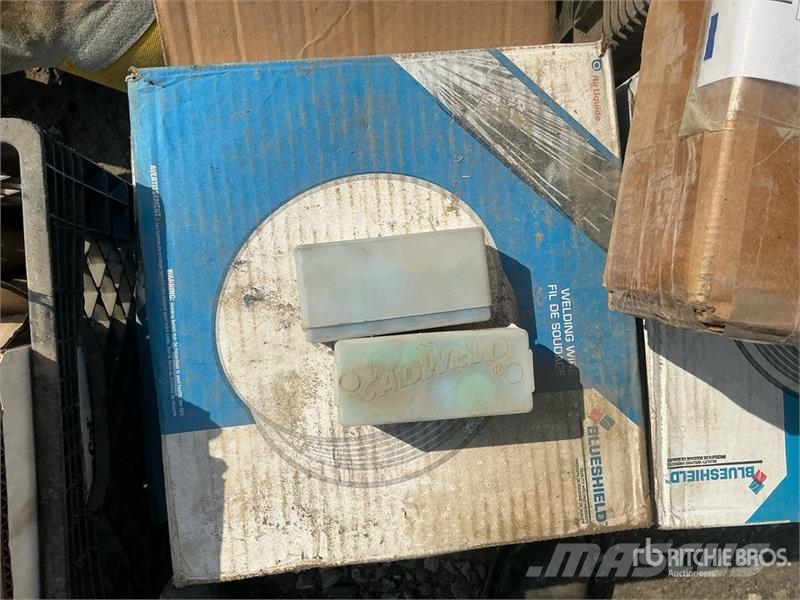 Quantity of Welding Wire and Miscellaneous Parts Drugi deli