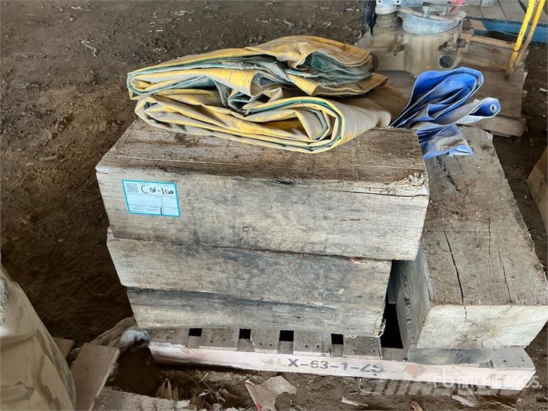 Quantity of Wooden Blocks and Tarps Drugi deli