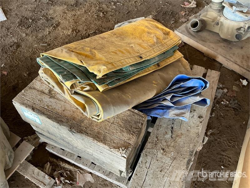 Quantity of Wooden Blocks and Tarps Drugi deli