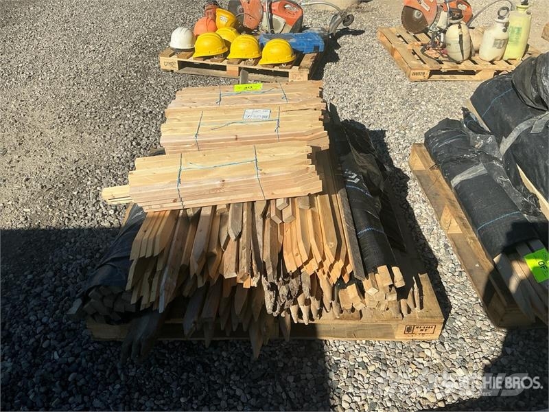Quantity of Wooden Stakes Other components