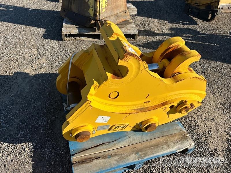  Quick Coupler - Fits Cat 350 (Unused) Conectores rápidos