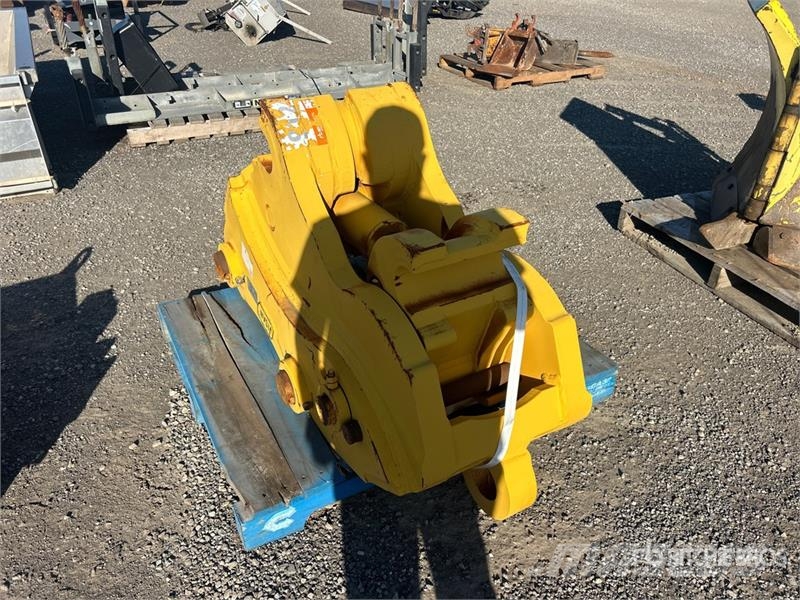  Quick Coupler - Fits Cat 350 (Unused) Conectores rápidos