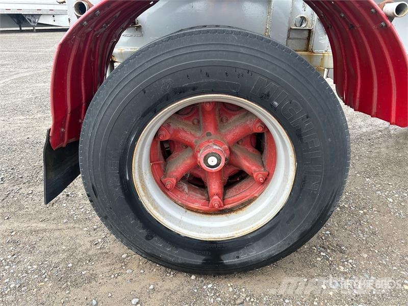 Raglan 38 ft Tri/A Belly Dump Trailer Bañera