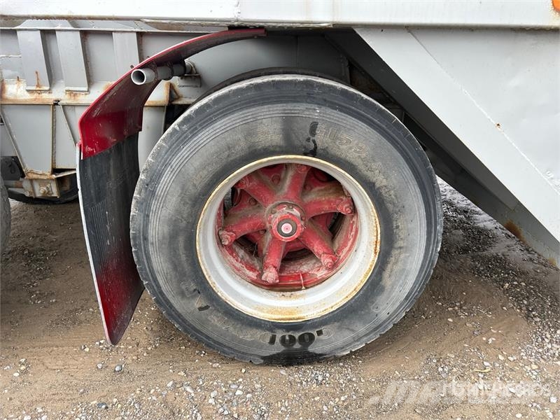 Raglan 38 ft Tri/A Belly Dump Trailer Bañera