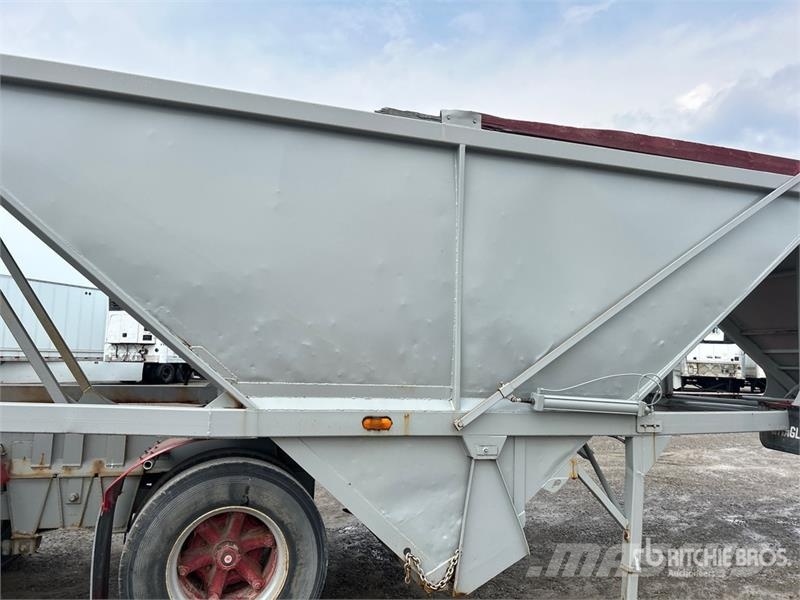 Raglan 38 ft Tri/A Belly Dump Trailer Bañera