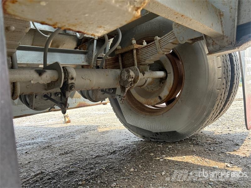 Raglan 38 ft Tri/A Belly Dump Trailer Bañera