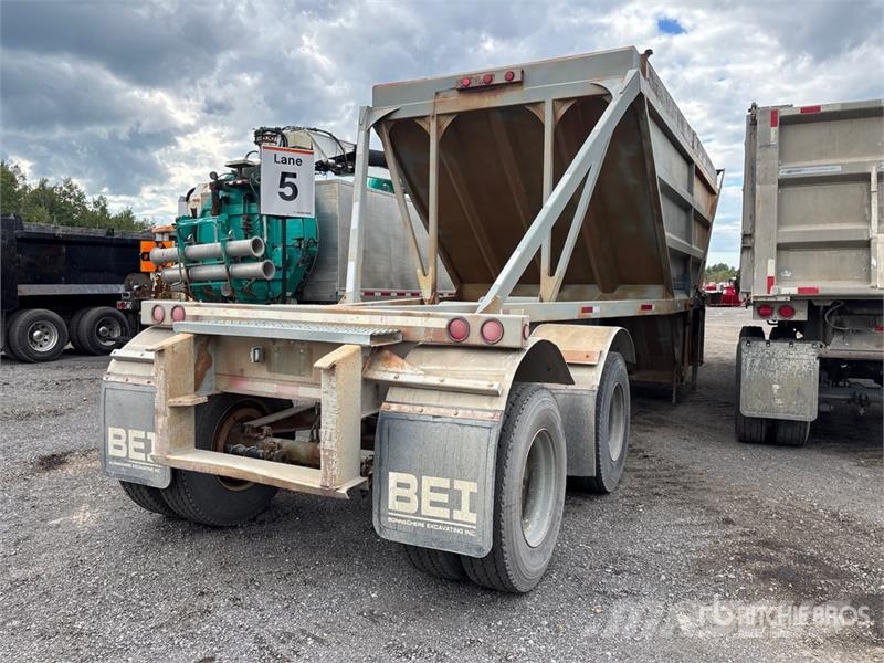  Raglan 40 ft T/A Belly Dump Trailer Tipphengere
