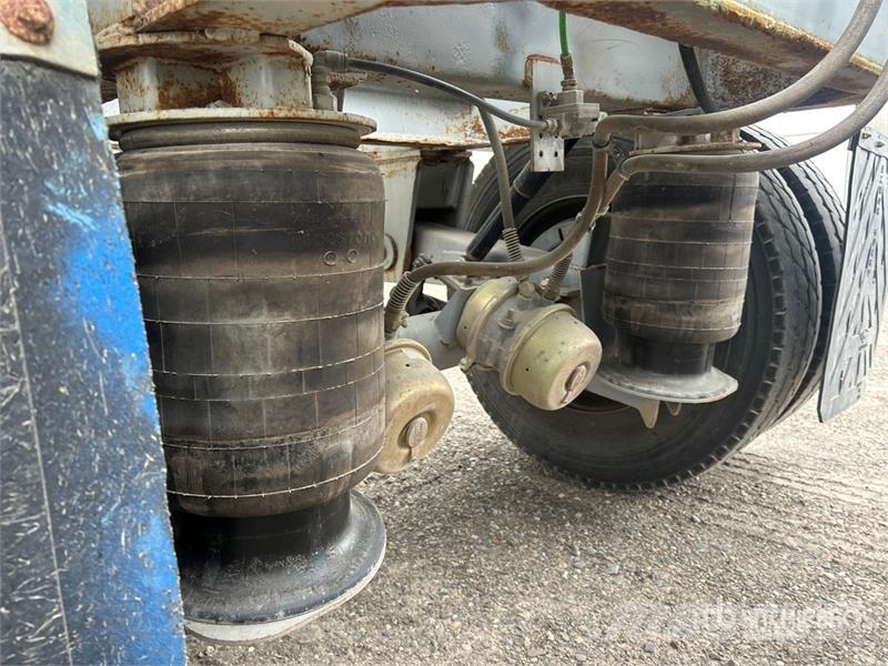 Raglan 47 ft Quad/A Belly Dump Trailer Bañera