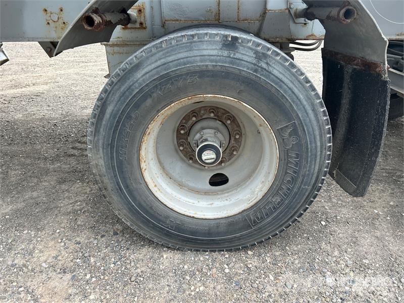 Raglan 47 ft Quad/A Belly Dump Trailer Bañera