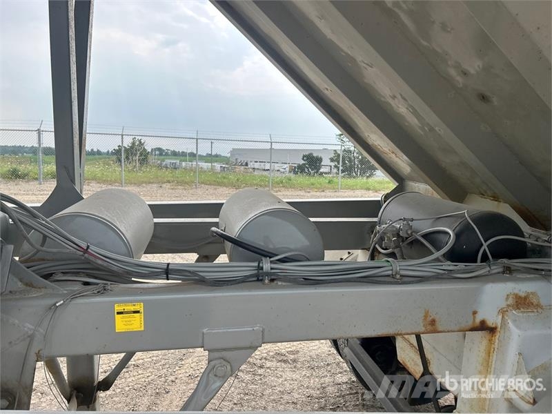 Raglan 47 ft Quad/A Belly Dump Trailer Bañera