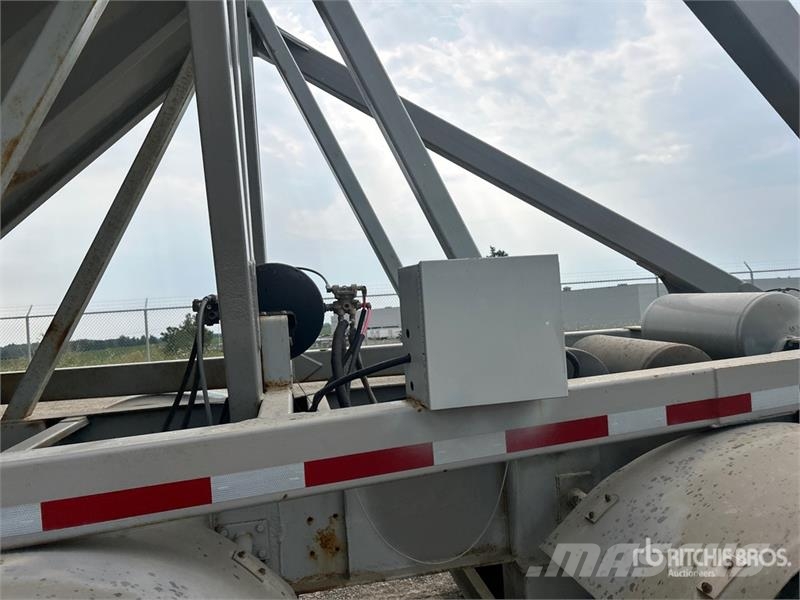Raglan 47 ft Quad/A Belly Dump Trailer Bañera