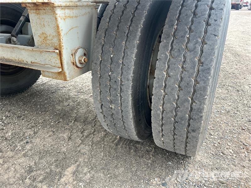 Raglan 47 ft Quad/A Belly Dump Trailer Bañera