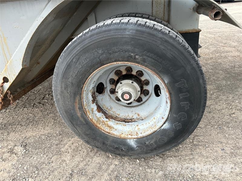 Raglan 47 ft Quad/A Belly Dump Trailer Bañera