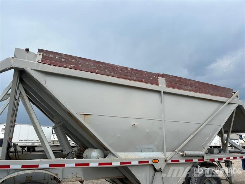 Raglan 47 ft Quad/A Belly Dump Trailer Bañera