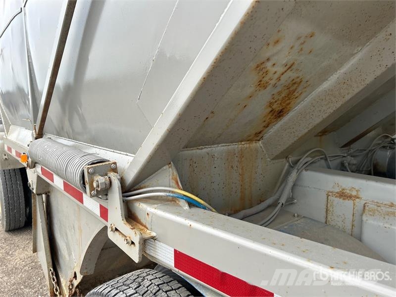 Raglan 47 ft Quad/A Belly Dump Trailer Bañera