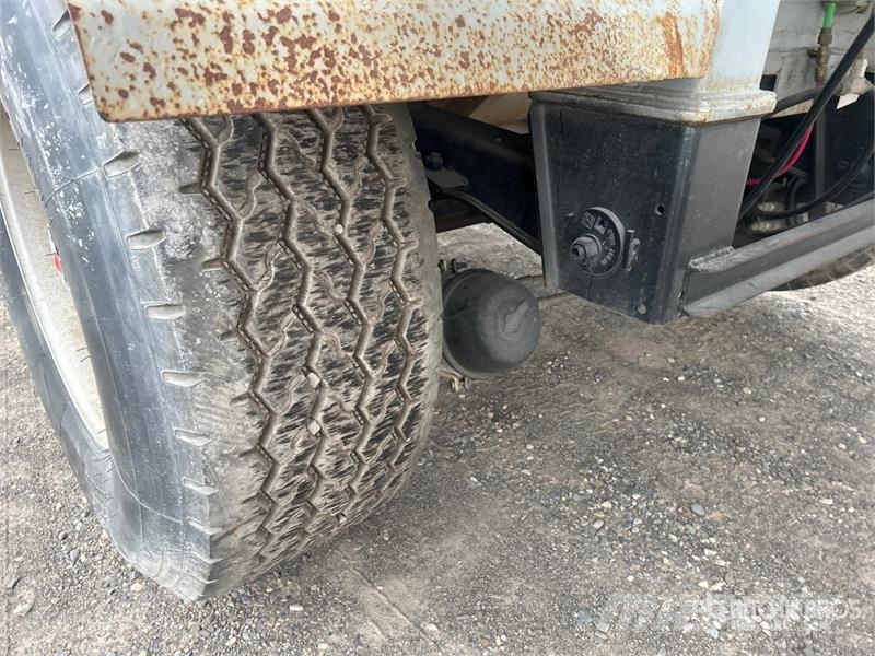  Raglan 48 ft Quad/A Belly Dump Trailer Bañera