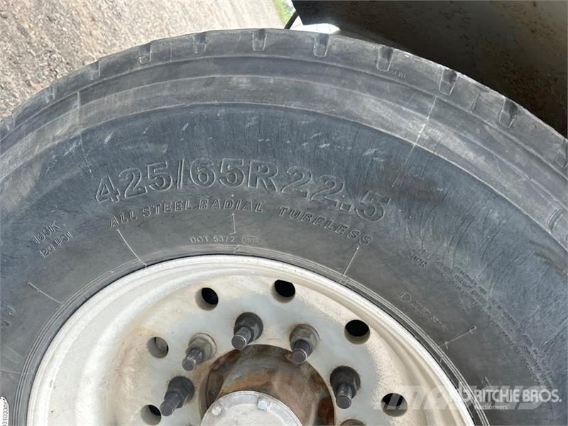  Raglan 48 ft Quad/A Belly Dump Trailer Bañera