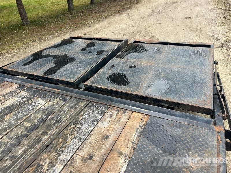 Rainbow 25 ft Tri/A Gooseneck Equipment Trailer مقطورات مركبات نقل