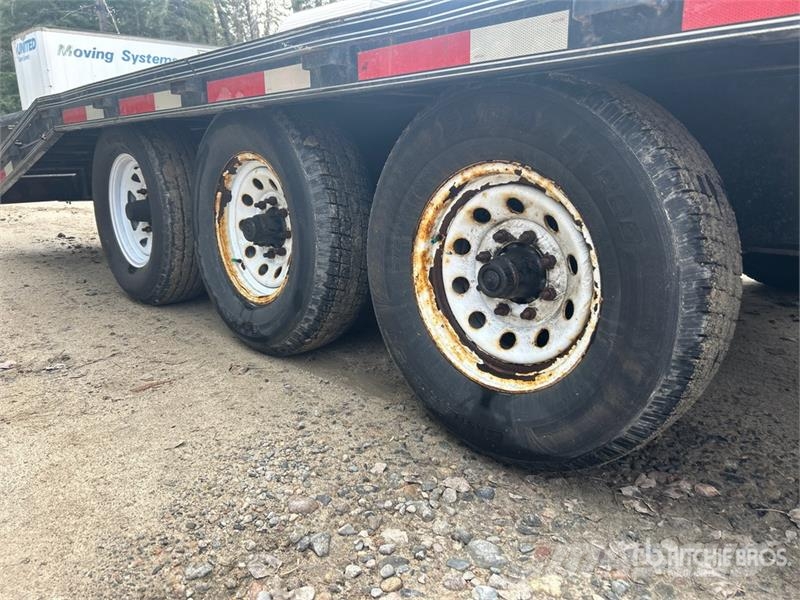 Rainbow 25 ft Tri/A Gooseneck Equipment Trailer مقطورات مركبات نقل