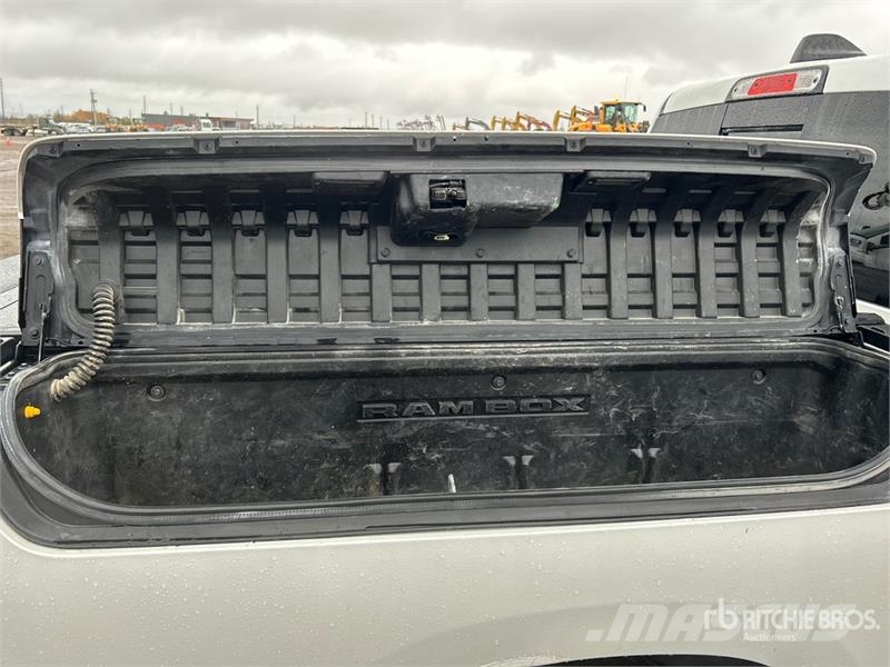 RAM 1500 Прочие фургоны