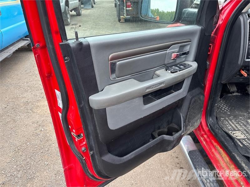 RAM 1500 Прочие фургоны