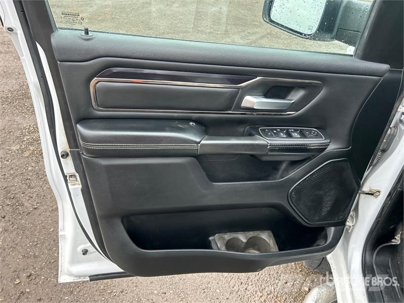 RAM 1500 Прочие фургоны