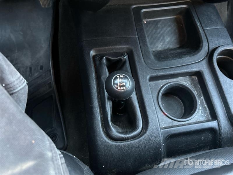 RAM 2500 4x4 Crew Cab Pickup Drugi