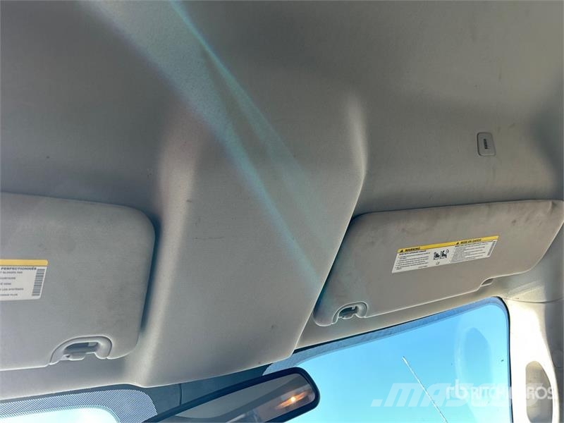 RAM 2500 4x4 Crew Cab Pickup Otras furgonetas