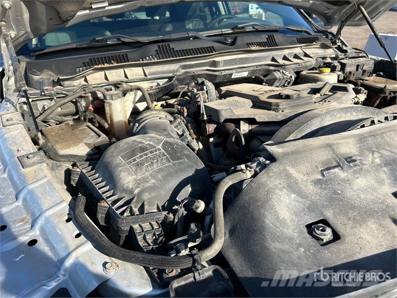 RAM 2500 4x4 Crew Cab Pickup Otras furgonetas