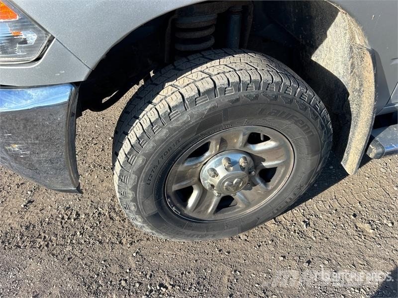 RAM 2500 4x4 Crew Cab Pickup Otras furgonetas