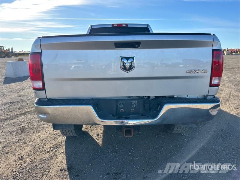 RAM 2500 4x4 Crew Cab Pickup Otras furgonetas